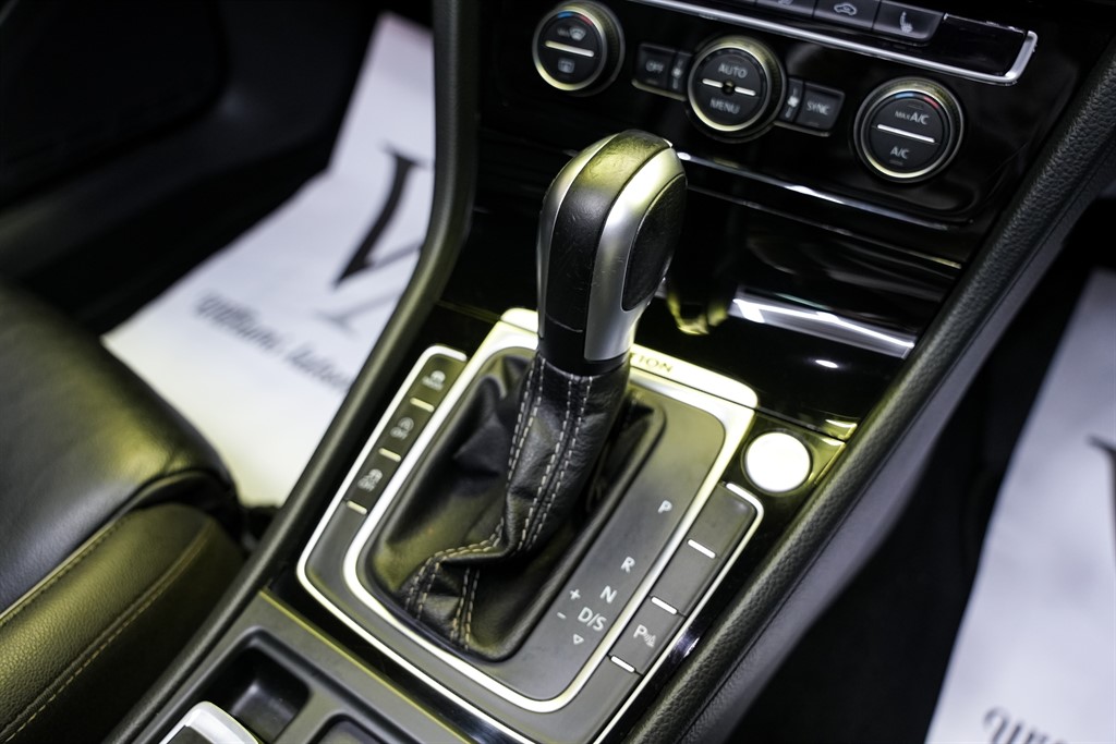 Used Volkswagen Golf 2020 for sale - 76355328: Photo 83