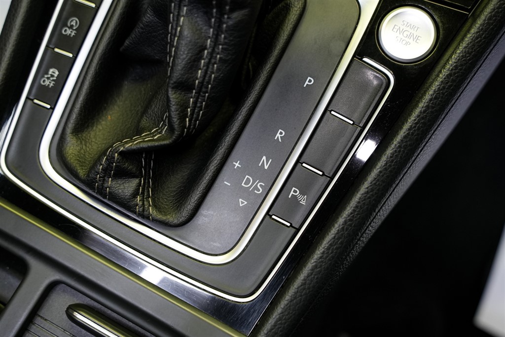 Used Volkswagen Golf 2020 for sale - 76355328: Photo 86