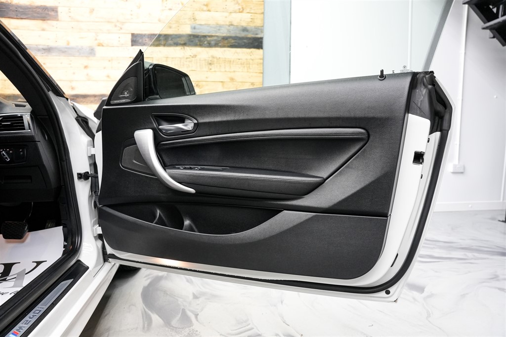 Used BMW M240i 2017 for sale - 76901756: Photo 32