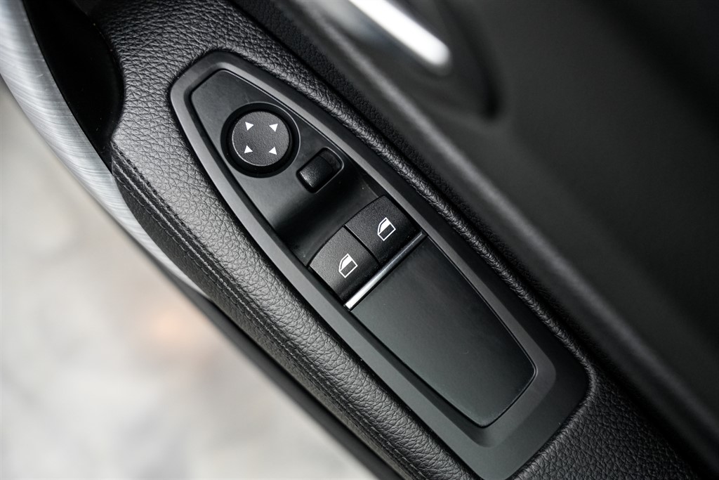 Used BMW M240i 2017 for sale - 76901756: Photo 33