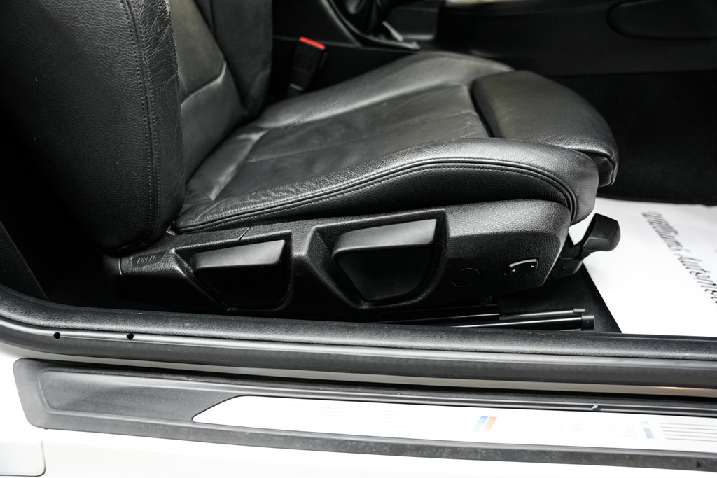 Used BMW M240i 2017 for sale - 76901756: Photo 36