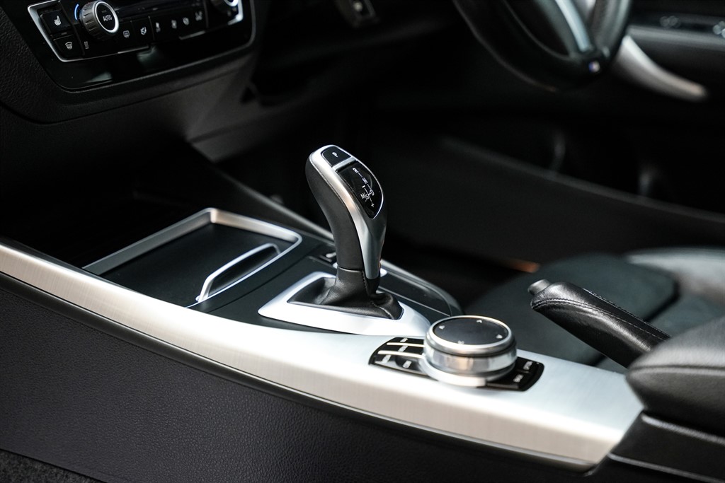 Used BMW M240i 2017 for sale - 76901756: Photo 54