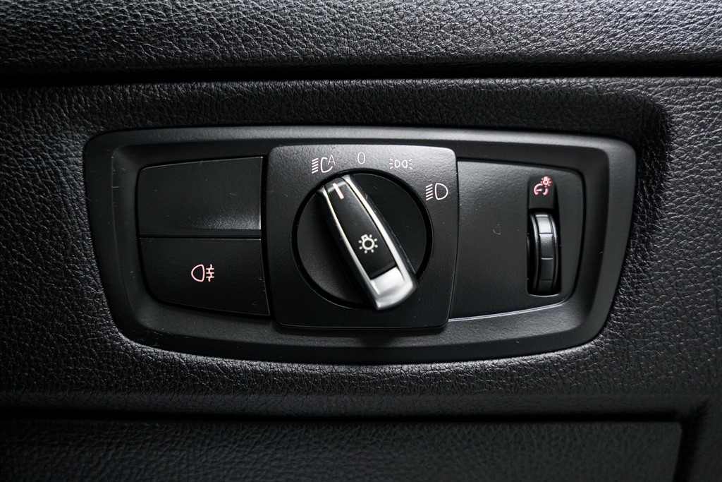 Used BMW M240i 2017 for sale - 76901756: Photo 57