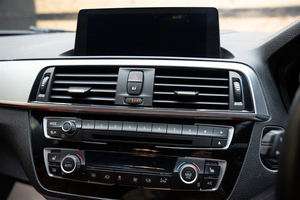 Used BMW M240i 2019 for sale - 77134182: Photo 45