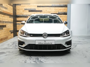 Used Volkswagen Golf 2017 for sale - 75389789: Photo