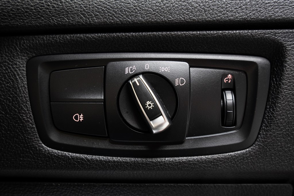 Used BMW M140i 2017 for sale - 77134210: Photo 68