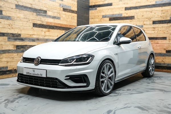Used Volkswagen Golf 2017 for sale - 76161624: Photo 1