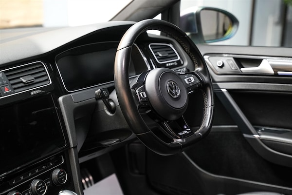 Used Volkswagen Golf 2017 for sale - 76161624: Photo 43