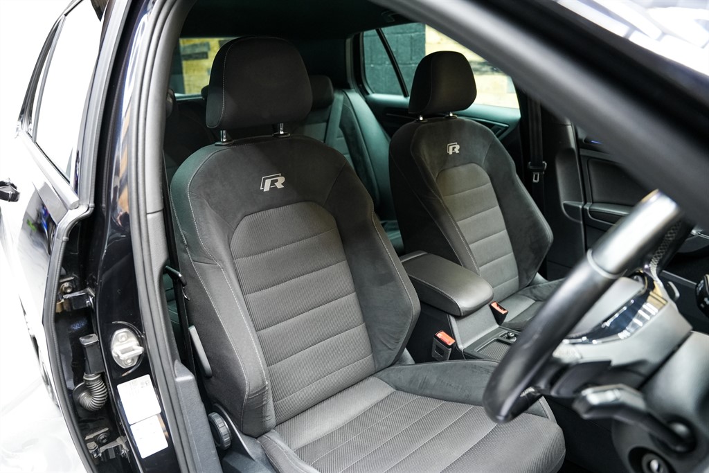 Used Volkswagen Golf 2017 for sale - 77841871: Photo 10