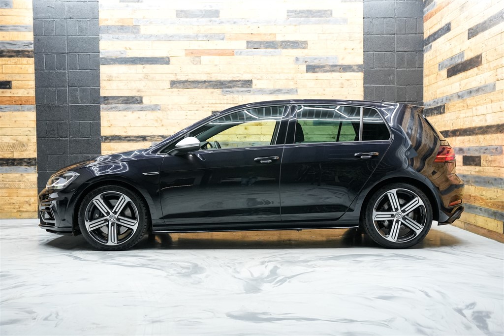 Used Volkswagen Golf 2017 for sale - 77841871: Photo 16