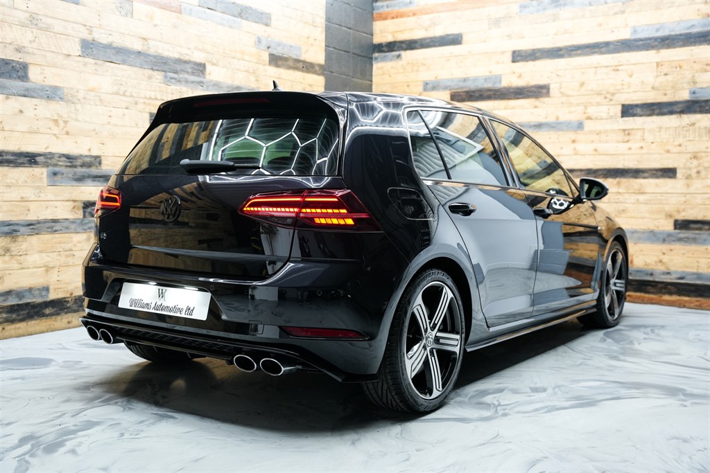 Used Volkswagen Golf 2017 for sale - 77841871: Photo 21