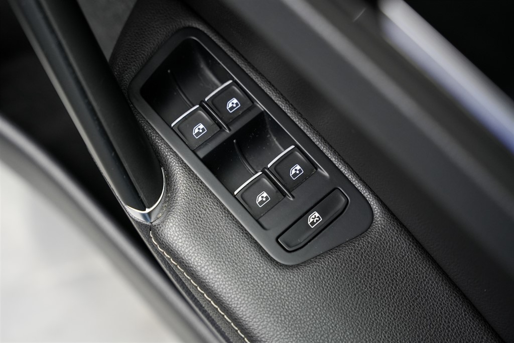 Used Volkswagen Golf 2017 for sale - 77841871: Photo 31