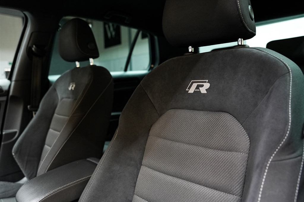 Used Volkswagen Golf 2017 for sale - 77841871: Photo 43