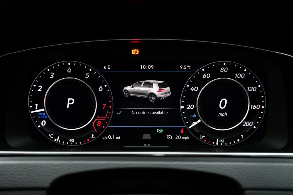 Used Volkswagen Golf 2017 for sale - 77841871: Photo 60