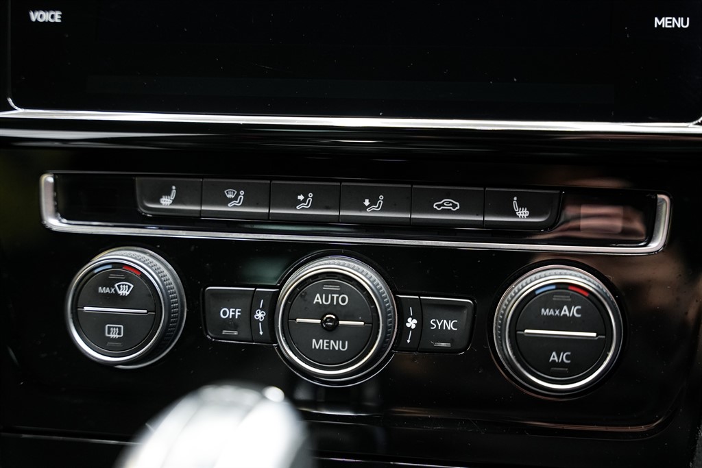 Used Volkswagen Golf 2017 for sale - 77841871: Photo 78