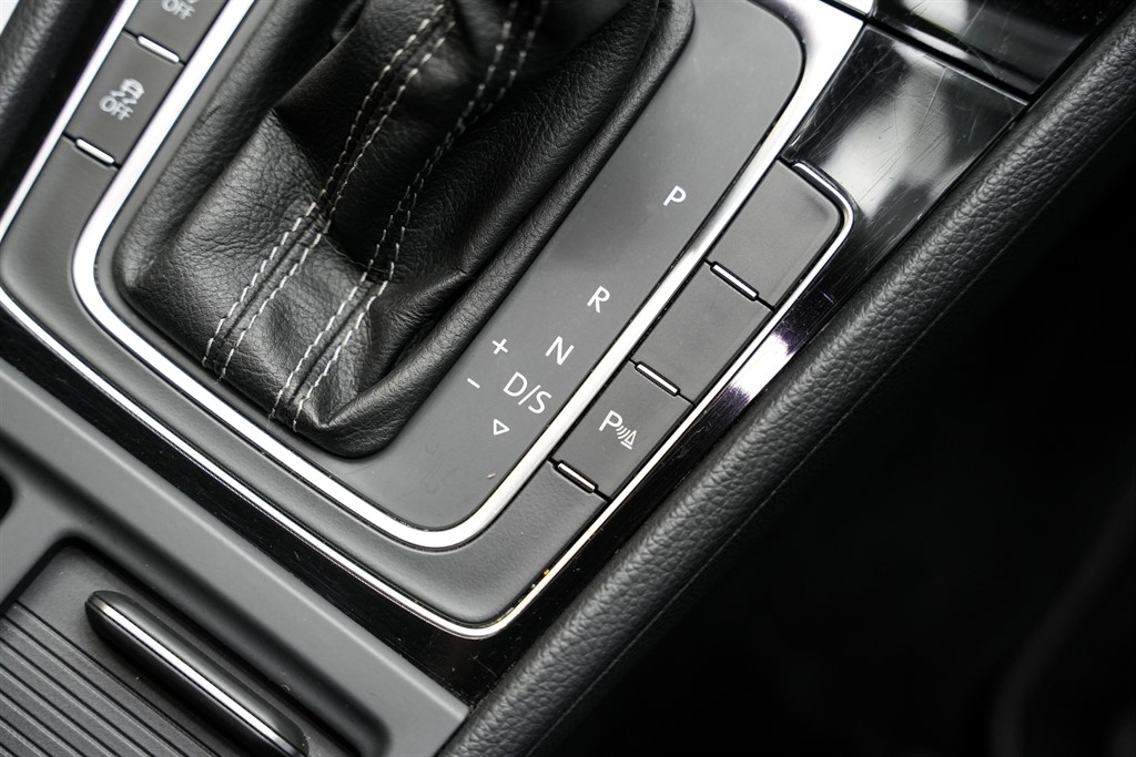 Used Volkswagen Golf 2017 for sale - 77841871: Photo 80