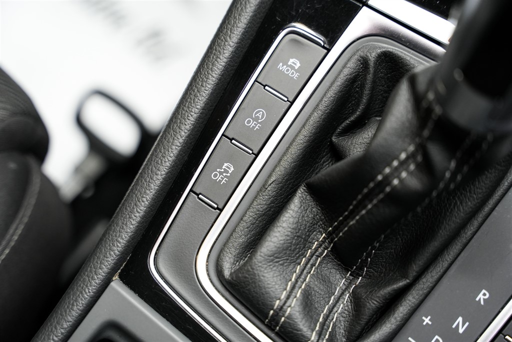 Used Volkswagen Golf 2017 for sale - 77841871: Photo 81