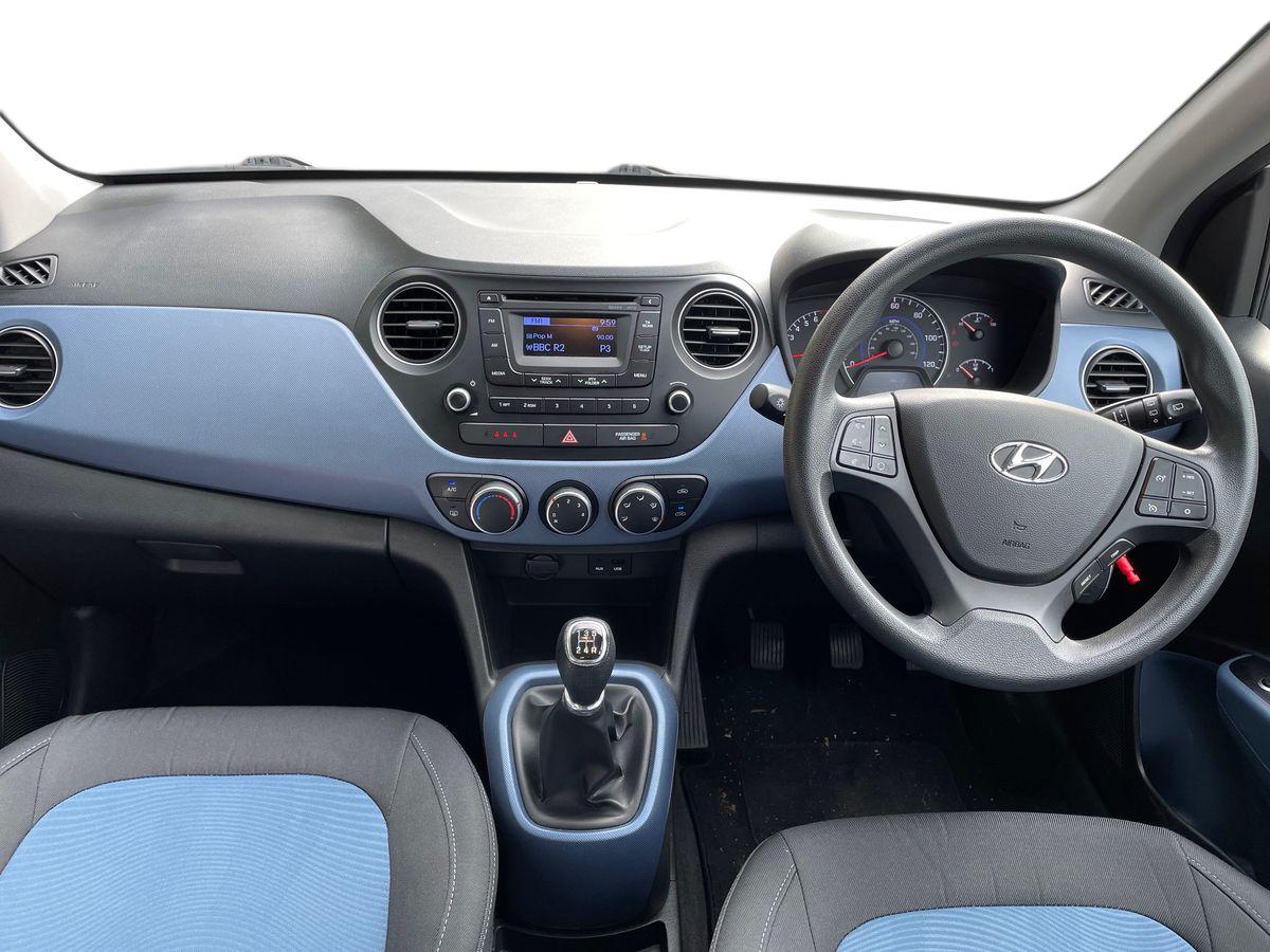 Used Hyundai i10 2015 for sale - 77627522: Photo 13