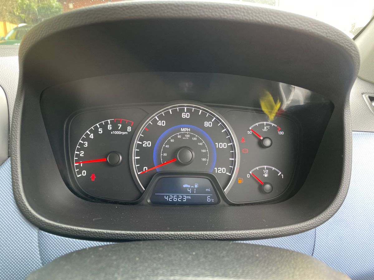 Used Hyundai i10 2015 for sale - 77627522: Photo 14