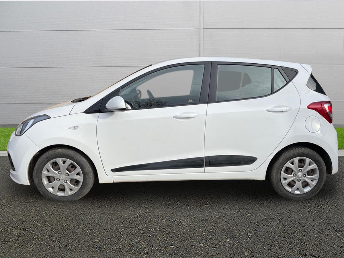 Used Hyundai i10 2015 for sale - 77627522: Photo 4