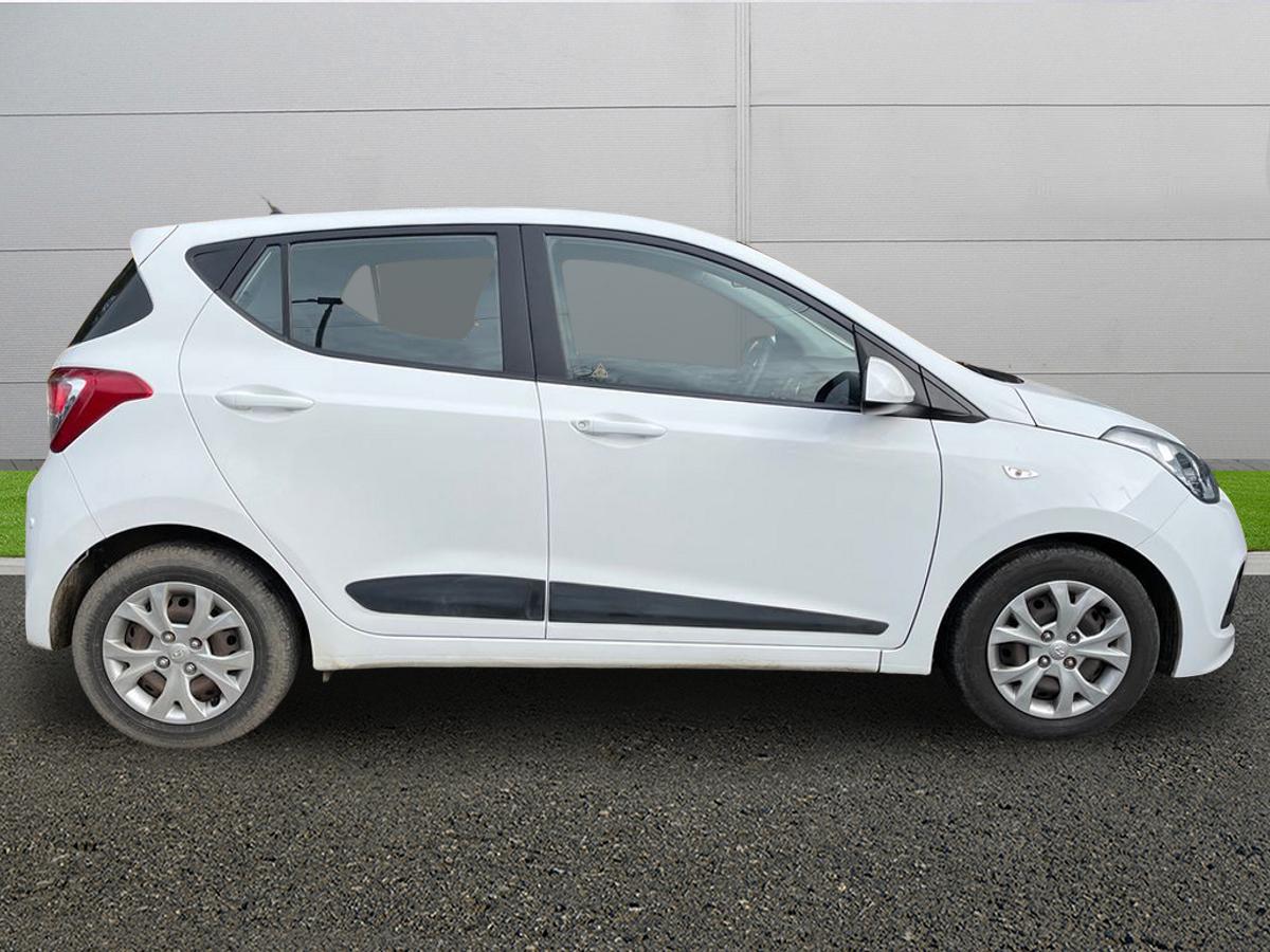 Used Hyundai i10 2015 for sale - 77627522: Photo 8