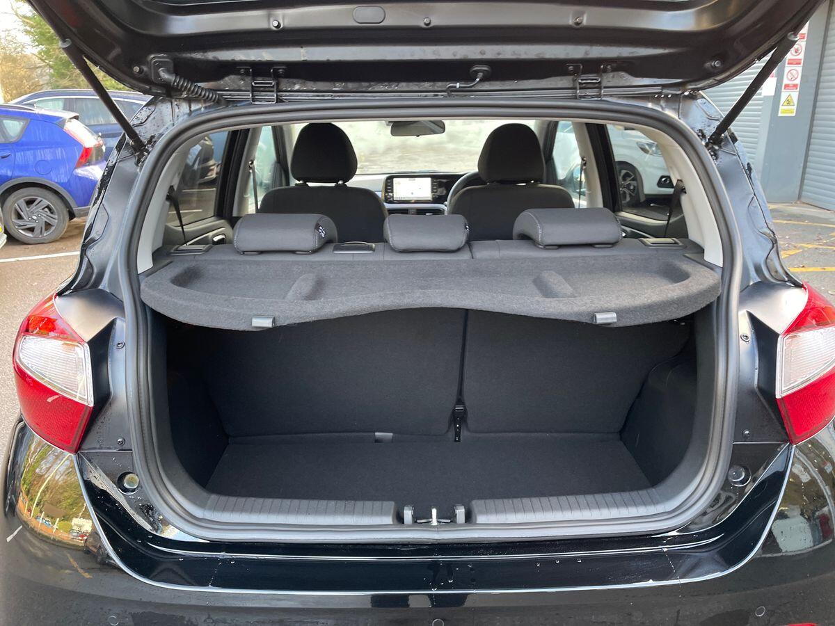 Used Hyundai i10 2025 for sale - 76952572: Photo 12