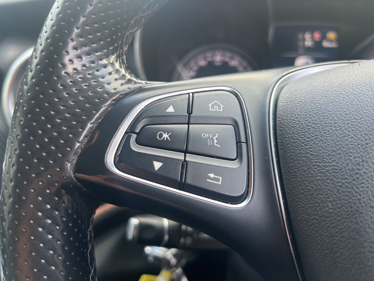 Used Mercedes-Benz V-Class 2018 for sale - 77050910: Photo 16