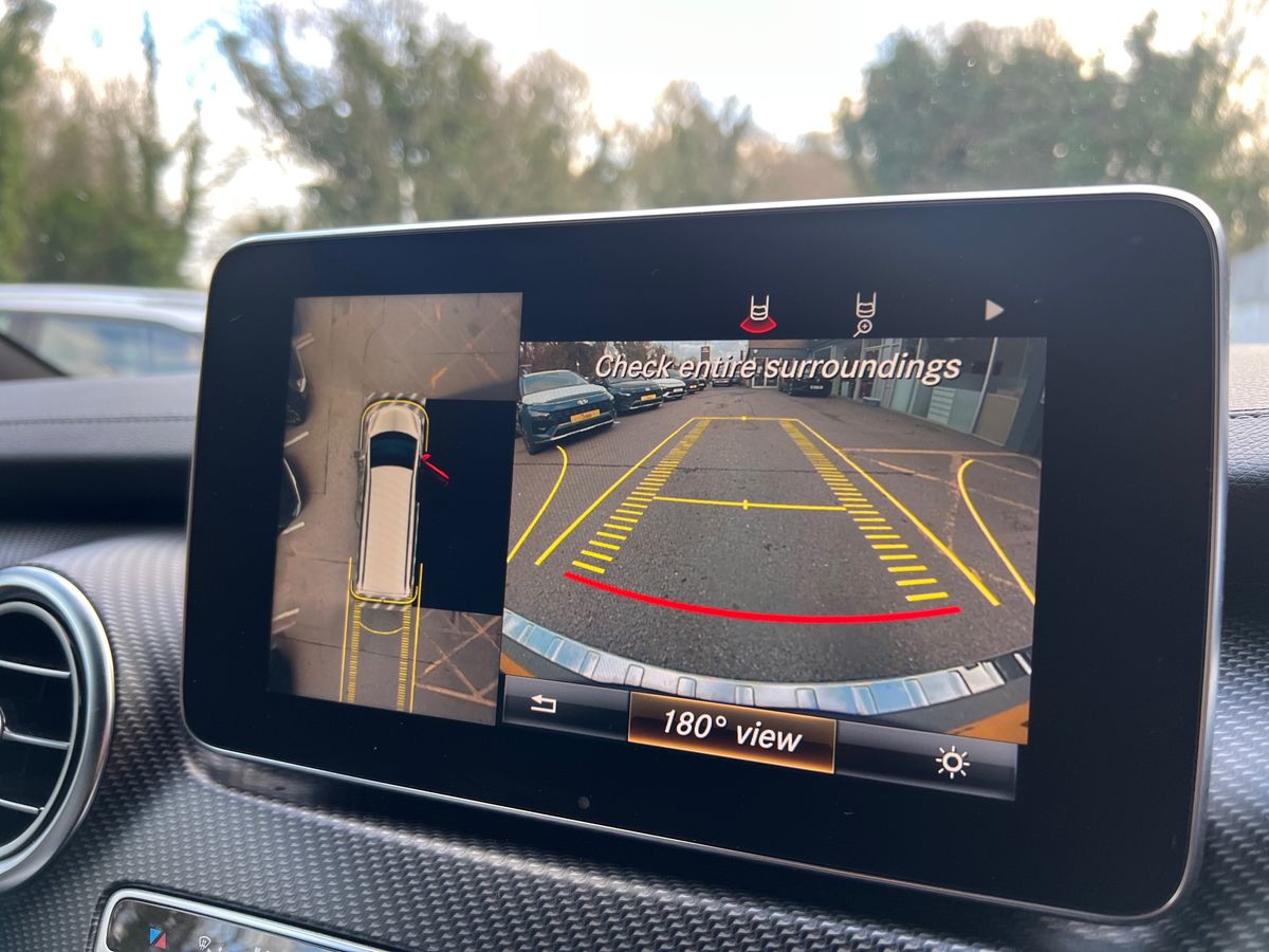 Used Mercedes-Benz V-Class 2018 for sale - 77050910: Photo 25