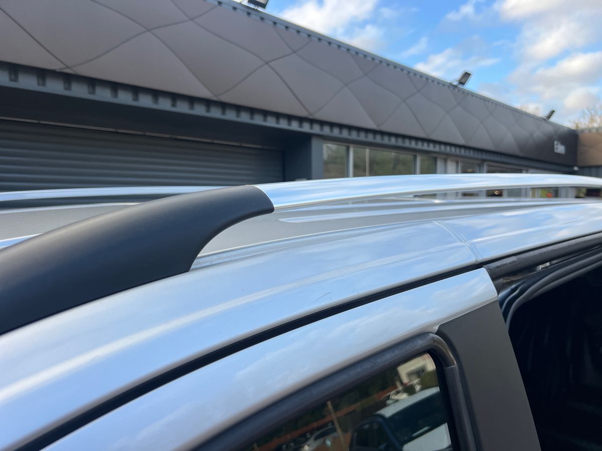 Used Mercedes-Benz V-Class 2018 for sale - 77050910: Photo 31