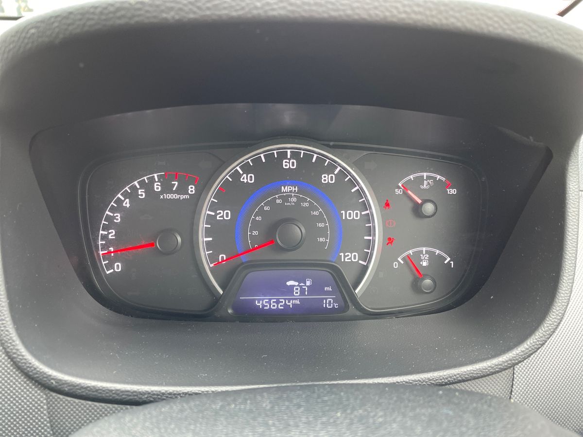 Used Hyundai i10 2017 for sale - 77927417: Photo 14