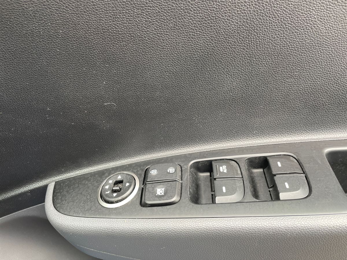 Used Hyundai i10 2017 for sale - 77927417: Photo 20