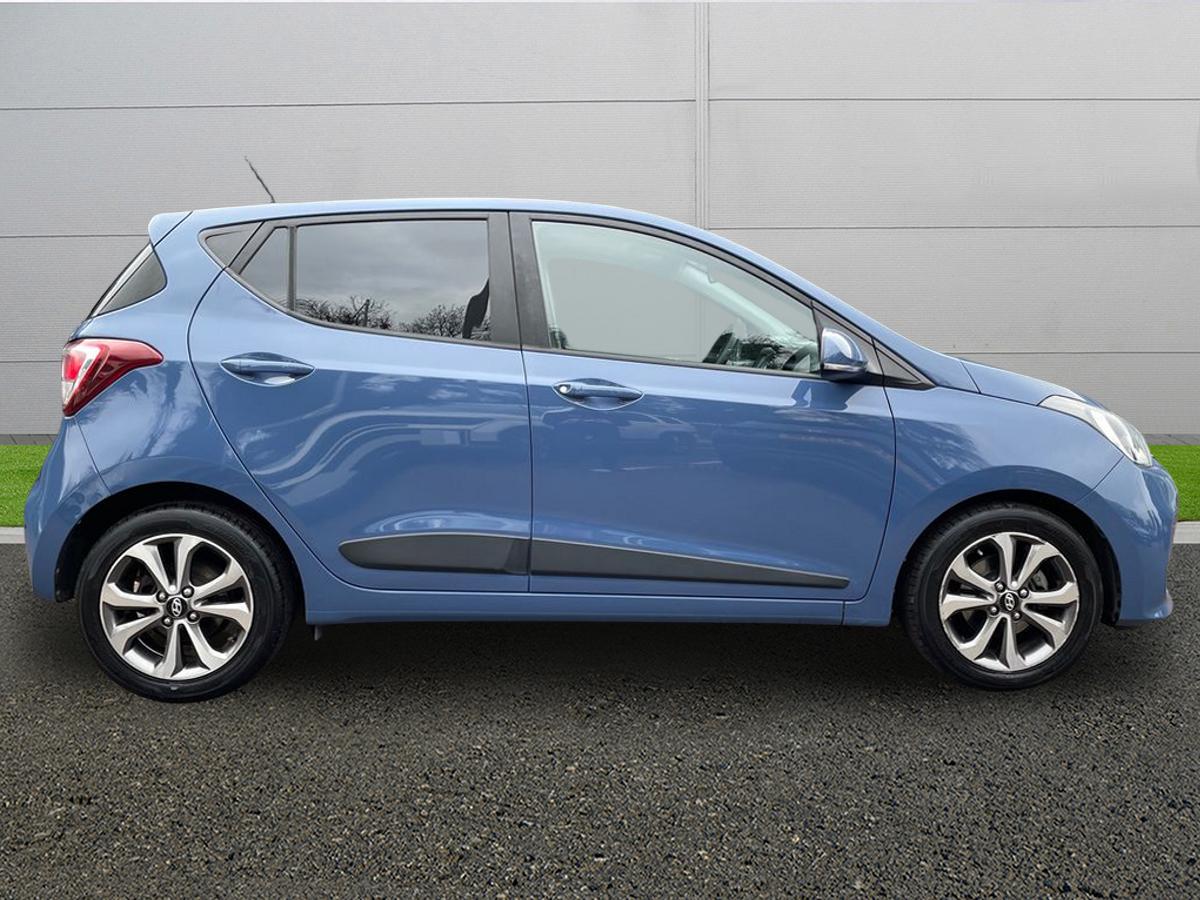 Used Hyundai i10 2017 for sale - 77927417: Photo 8