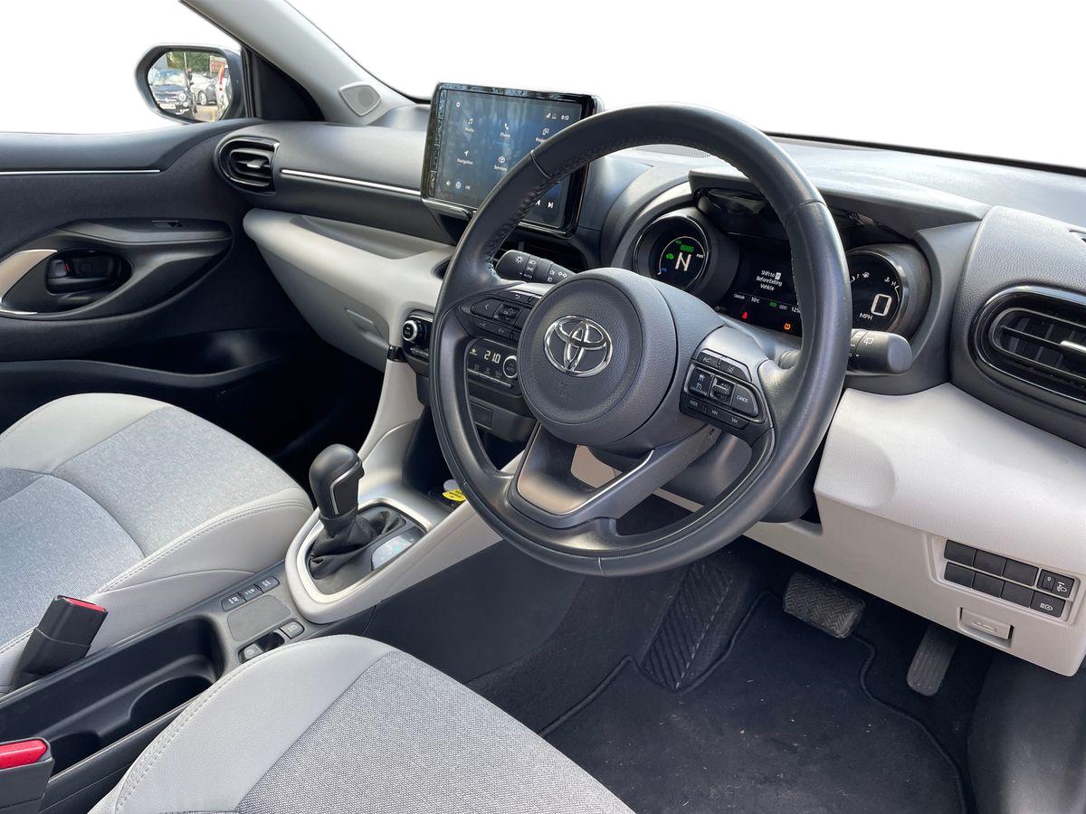 Used Toyota Yaris 2022 for sale - 77841523: Photo 15