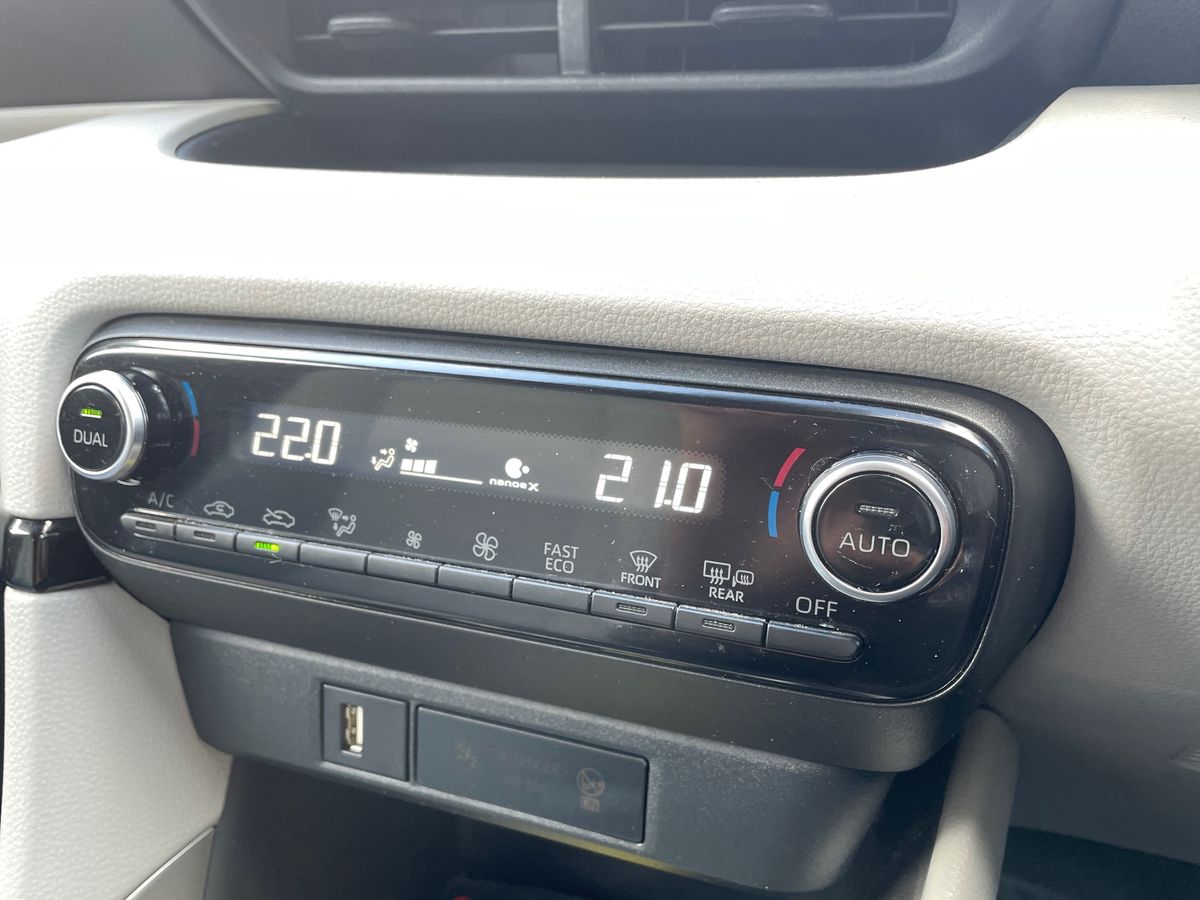 Used Toyota Yaris 2022 for sale - 77841523: Photo 18