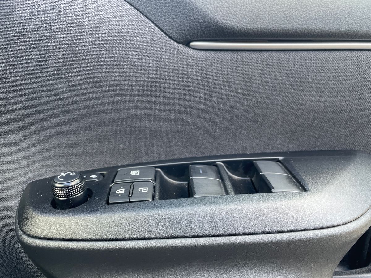 Used Toyota Yaris 2022 for sale - 77841523: Photo 20