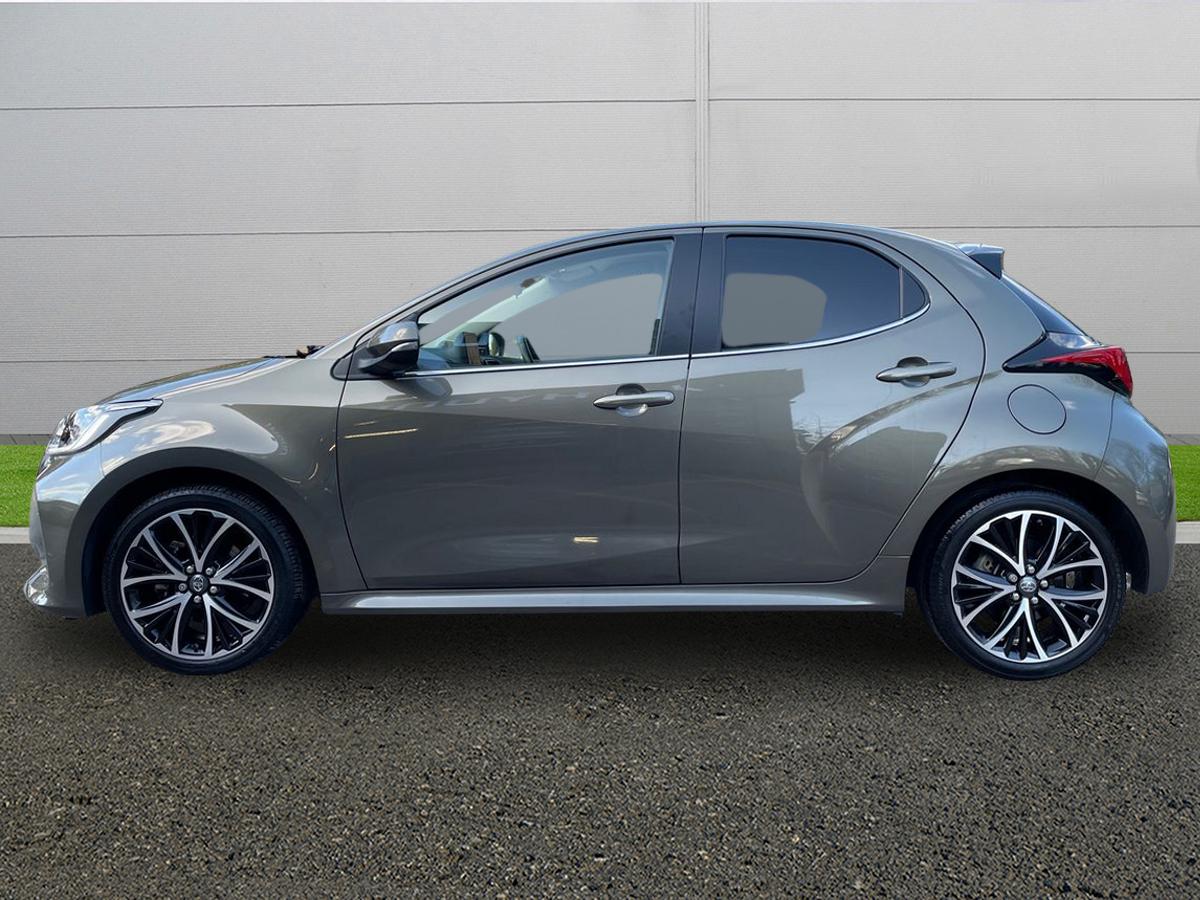 Used Toyota Yaris 2022 for sale - 77841523: Photo 4