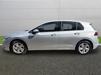Used Volkswagen Golf 2023 for sale - 78302668: Photo