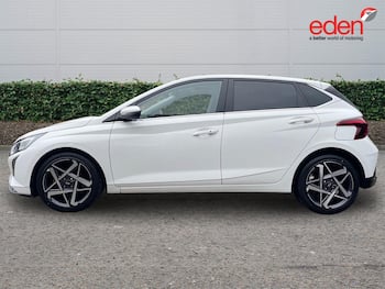 Used Hyundai i20 2024 for sale - 79840597: Photo