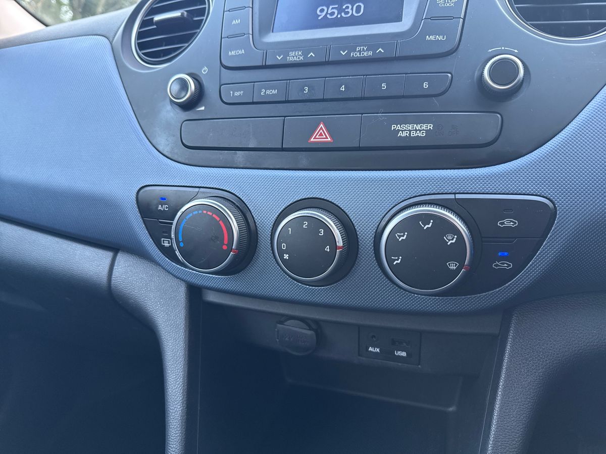 Used Hyundai i10 2015 for sale - 77312387: Photo 18