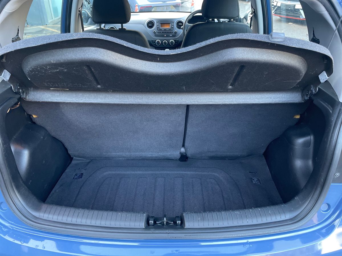 Used Hyundai i10 2018 for sale - 77002656: Photo 12