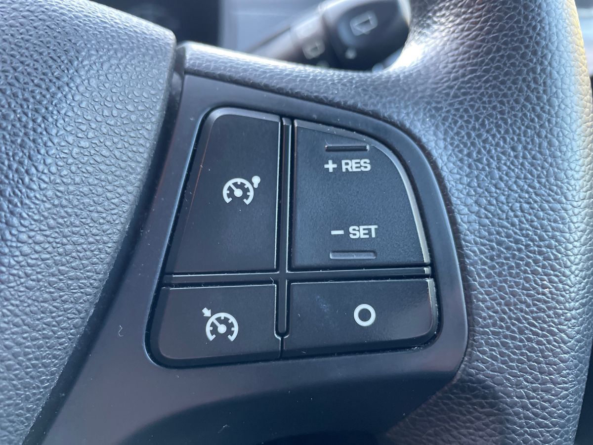 Used Hyundai i10 2018 for sale - 77002656: Photo 17