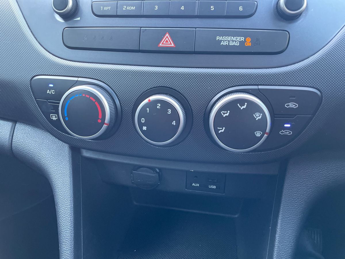 Used Hyundai i10 2018 for sale - 77002656: Photo 18