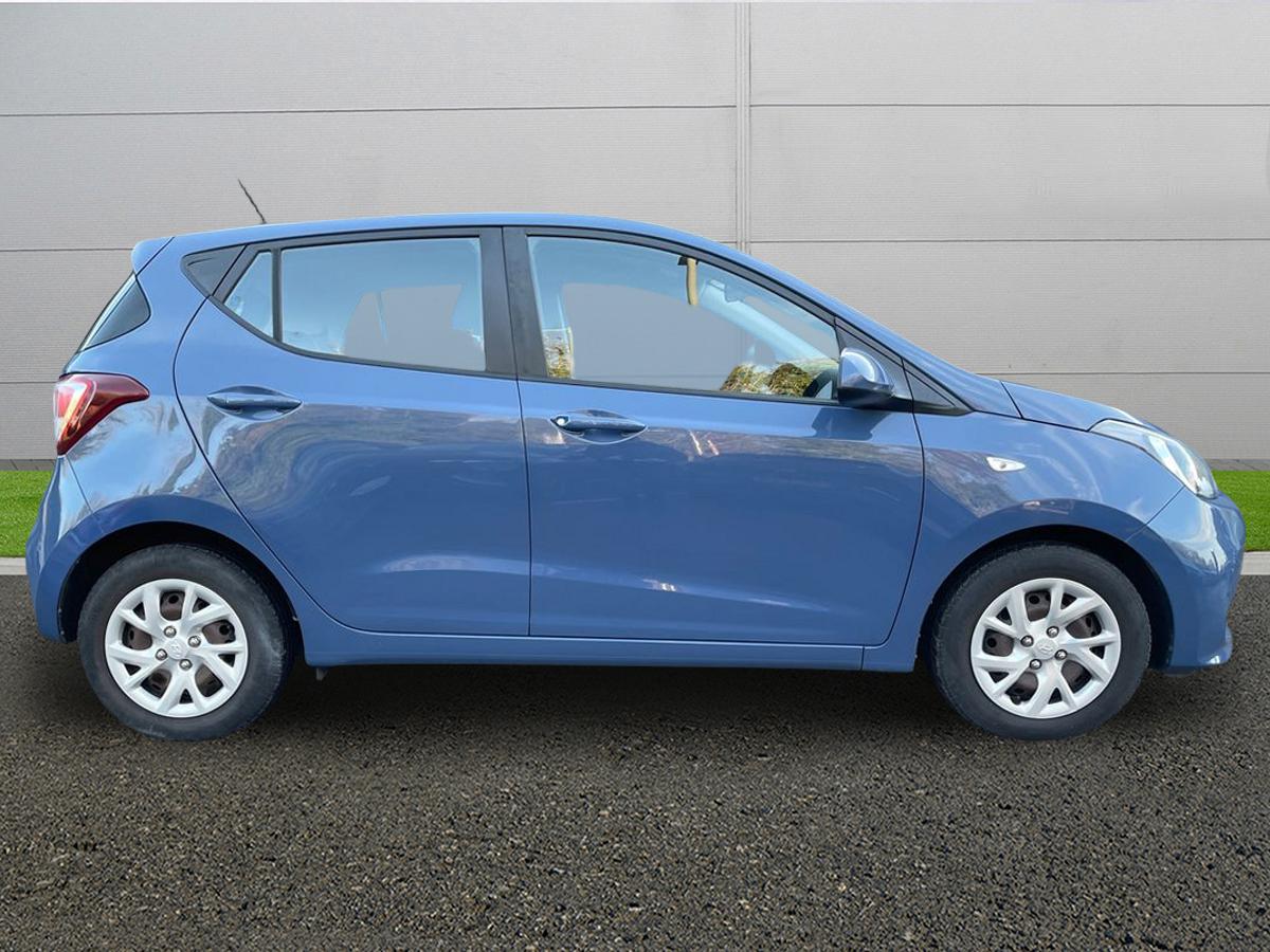 Used Hyundai i10 2018 for sale - 77002656: Photo 8