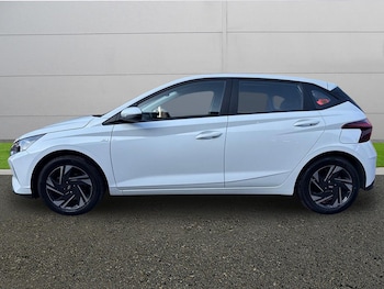 Used Hyundai i20 2023 for sale - 77755611: Photo