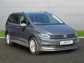 Used Volkswagen Touran 2018 for sale - 78472600: Photo
