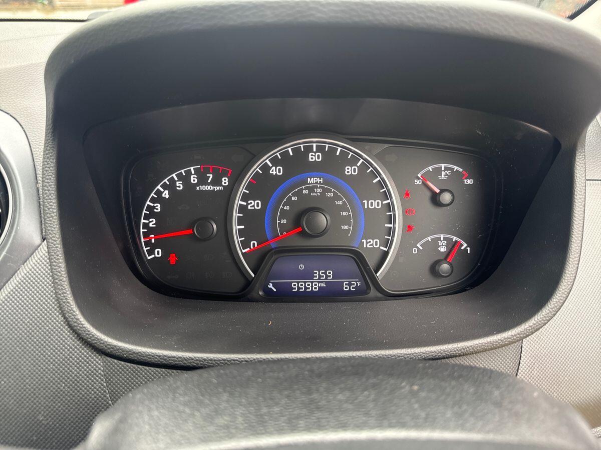 Used Hyundai i10 2017 for sale - 76716846: Photo 14