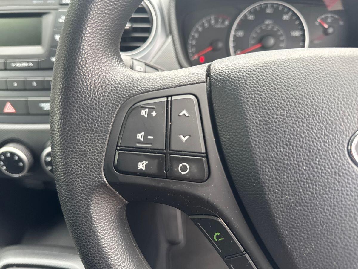 Used Hyundai i10 2017 for sale - 76716846: Photo 16