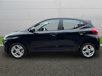 Used Hyundai i10 2022 for sale - 77848103: Photo