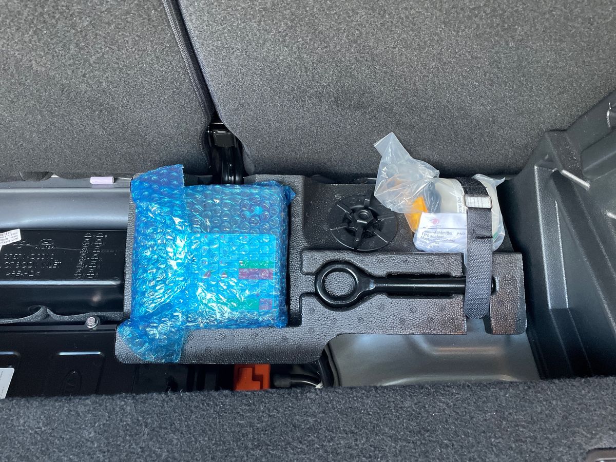 Used Hyundai BAYON 2023 for sale - 77002700: Photo 30