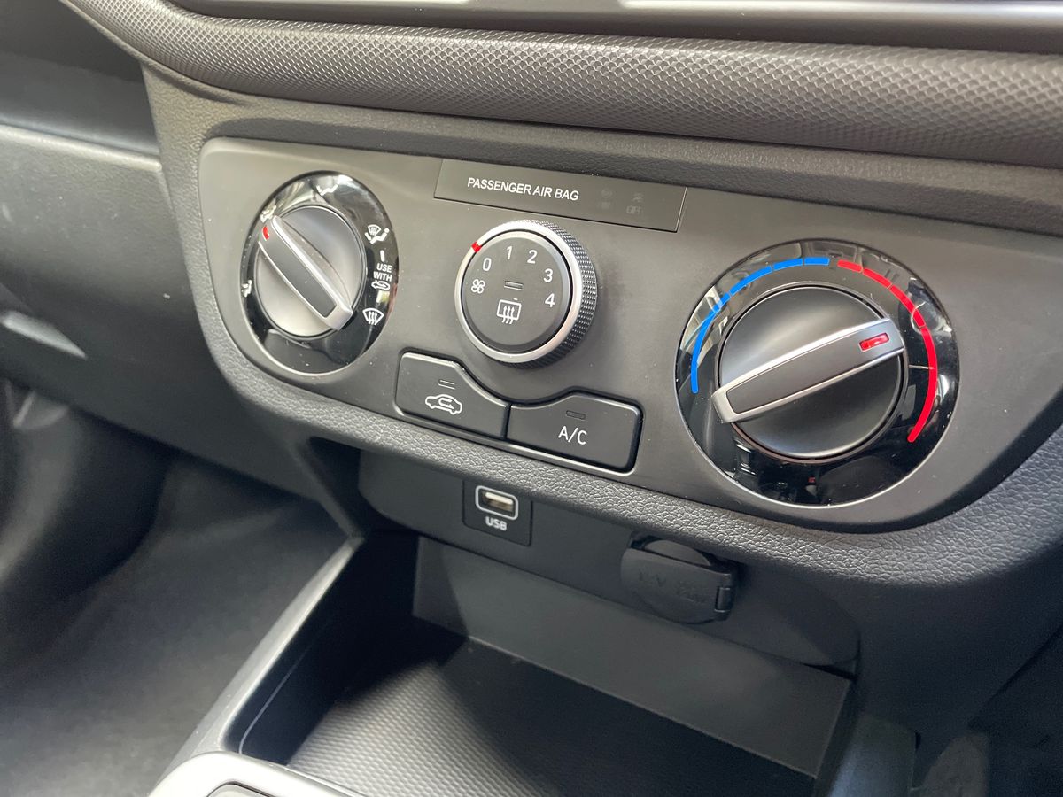 Used Hyundai i10 2022 for sale - 77841559: Photo 18